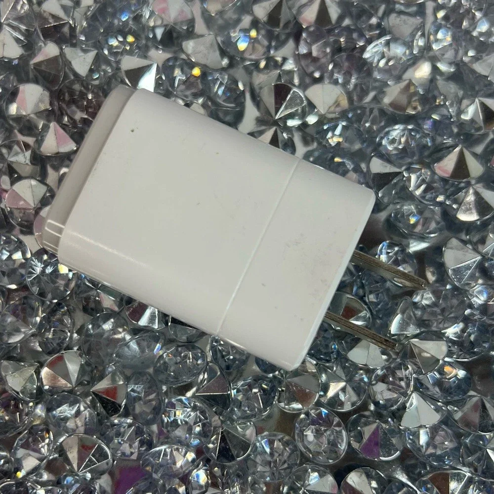 White USB Wall Charger Plug